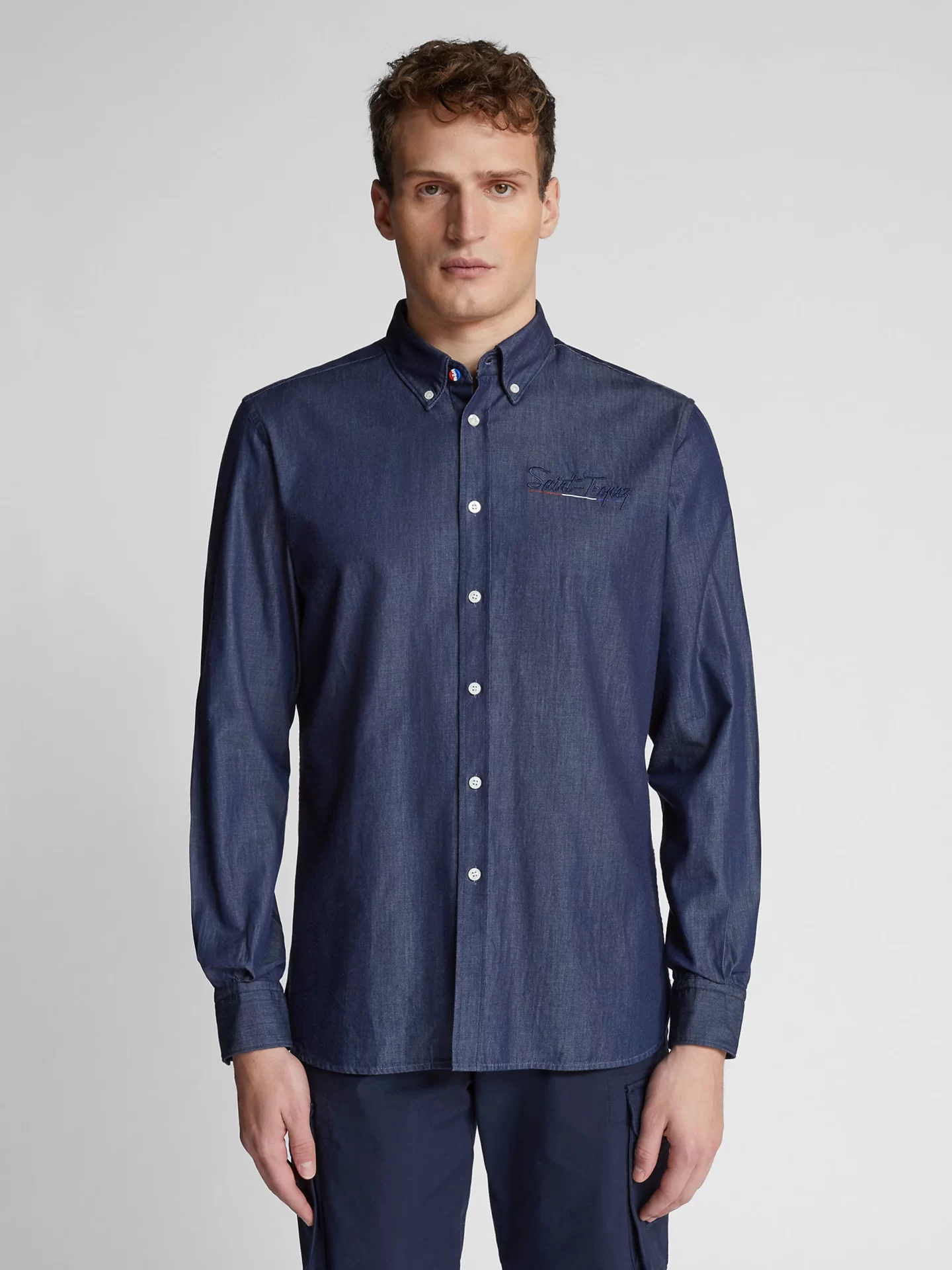 vst43_lvdst_collection_2022_homme_chemise_chambray_404535_C001_msfront1_ef009116-6aee-4e50-a9df-188891e7055f_2800x