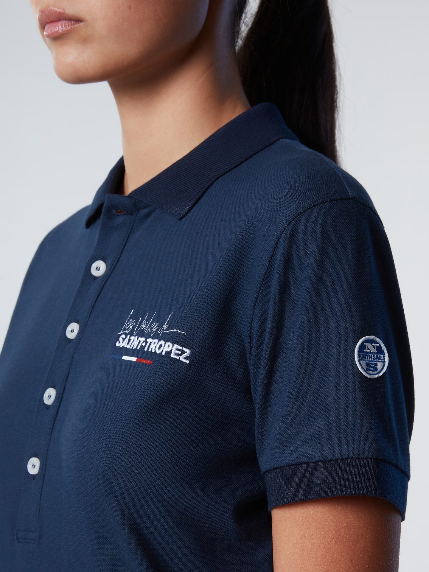 vst43_lvdst_collection_2023_femme_robe_polo_444516_0802_det2_39b4d658-bcc7-4303-bdc4-e80a748dfb48_2800x