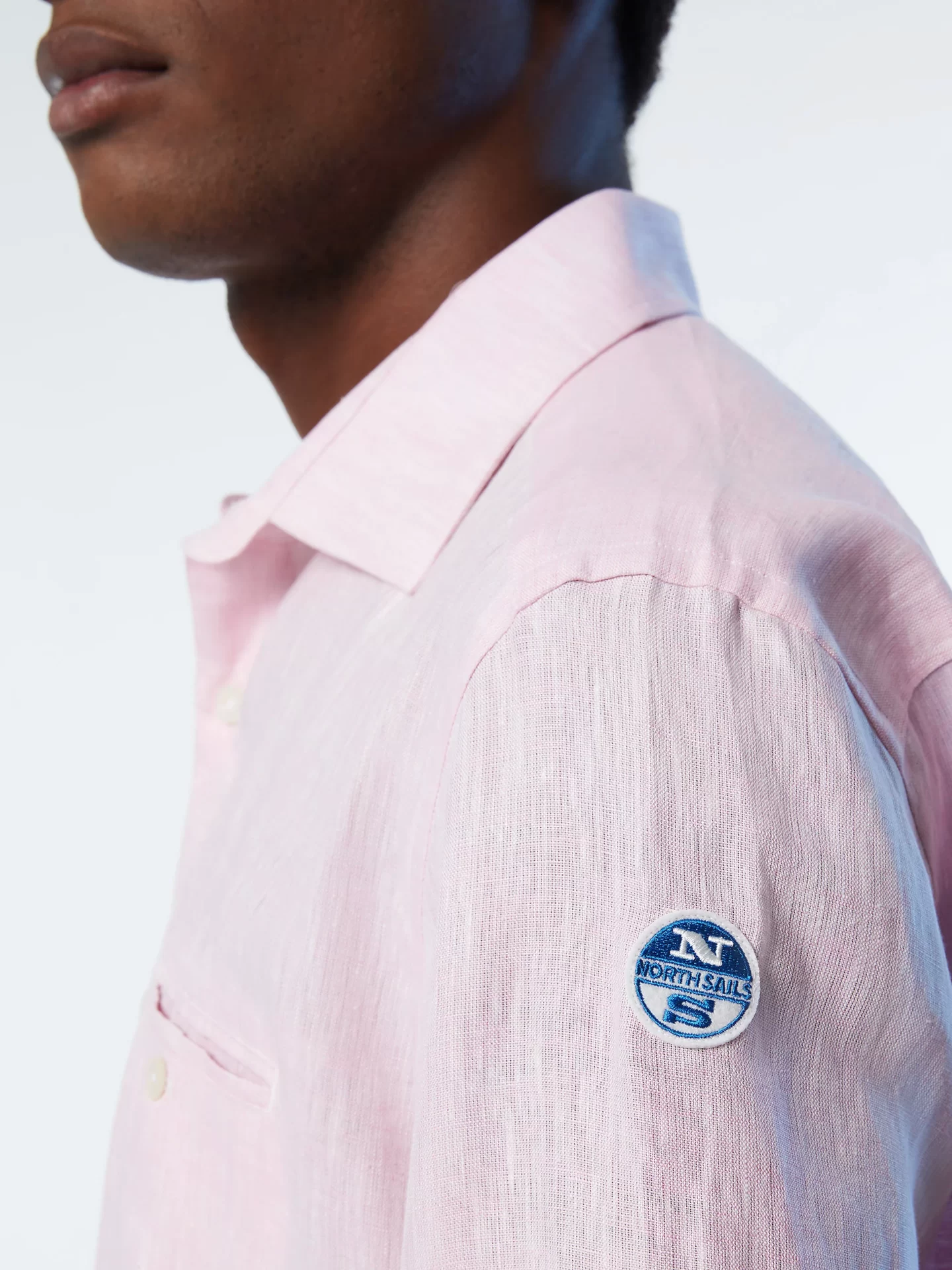 vst43_lvdst_collection_2023_homme_chemise_en_lin_404543_C001_det3_2800x