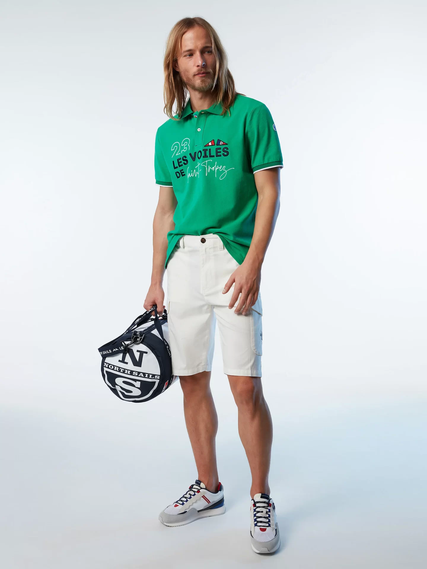 vst43_lvdst_collection_2023_homme_short_cargo_405018_0101_msfront2_2800x