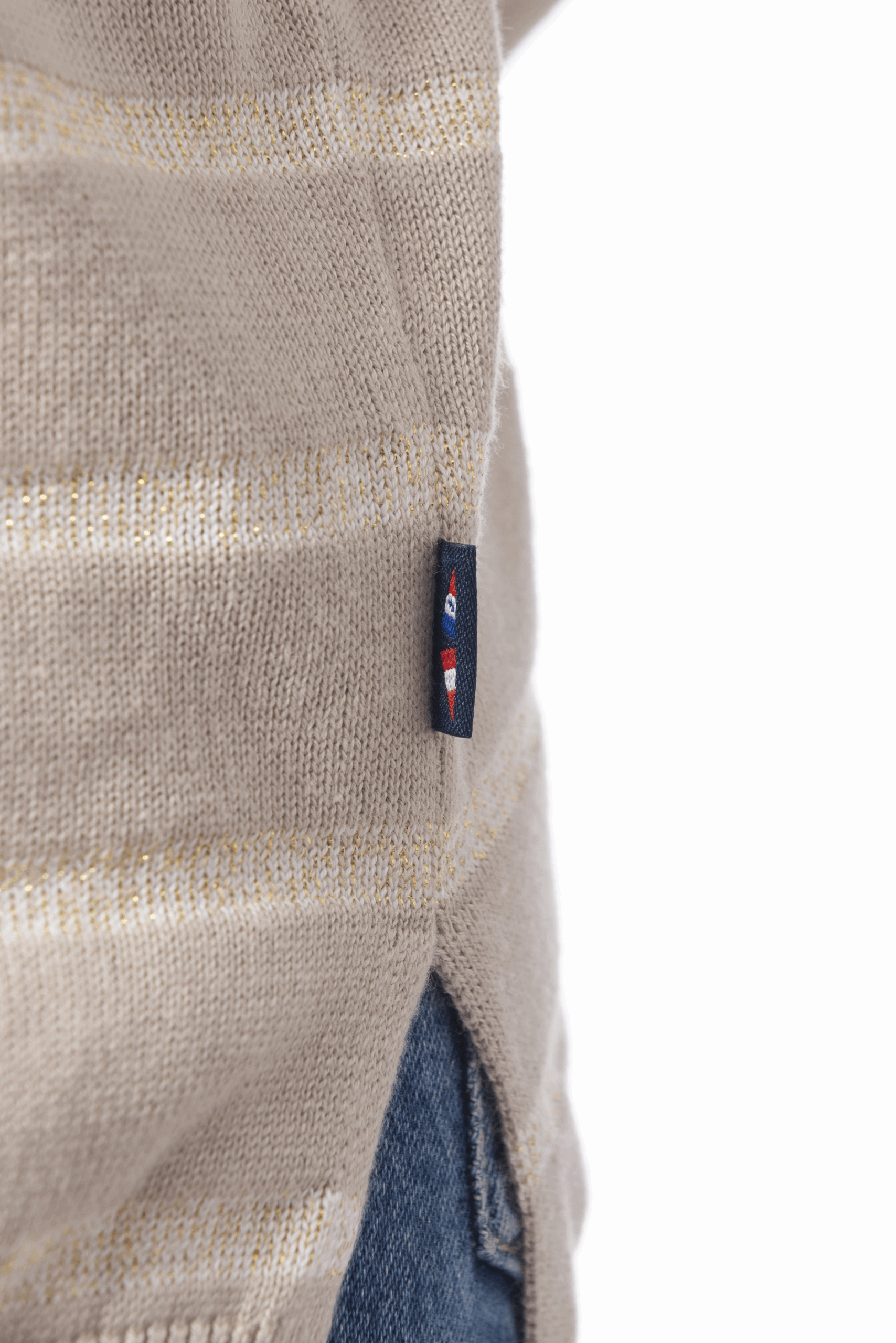 pull_lips_beige_detail1