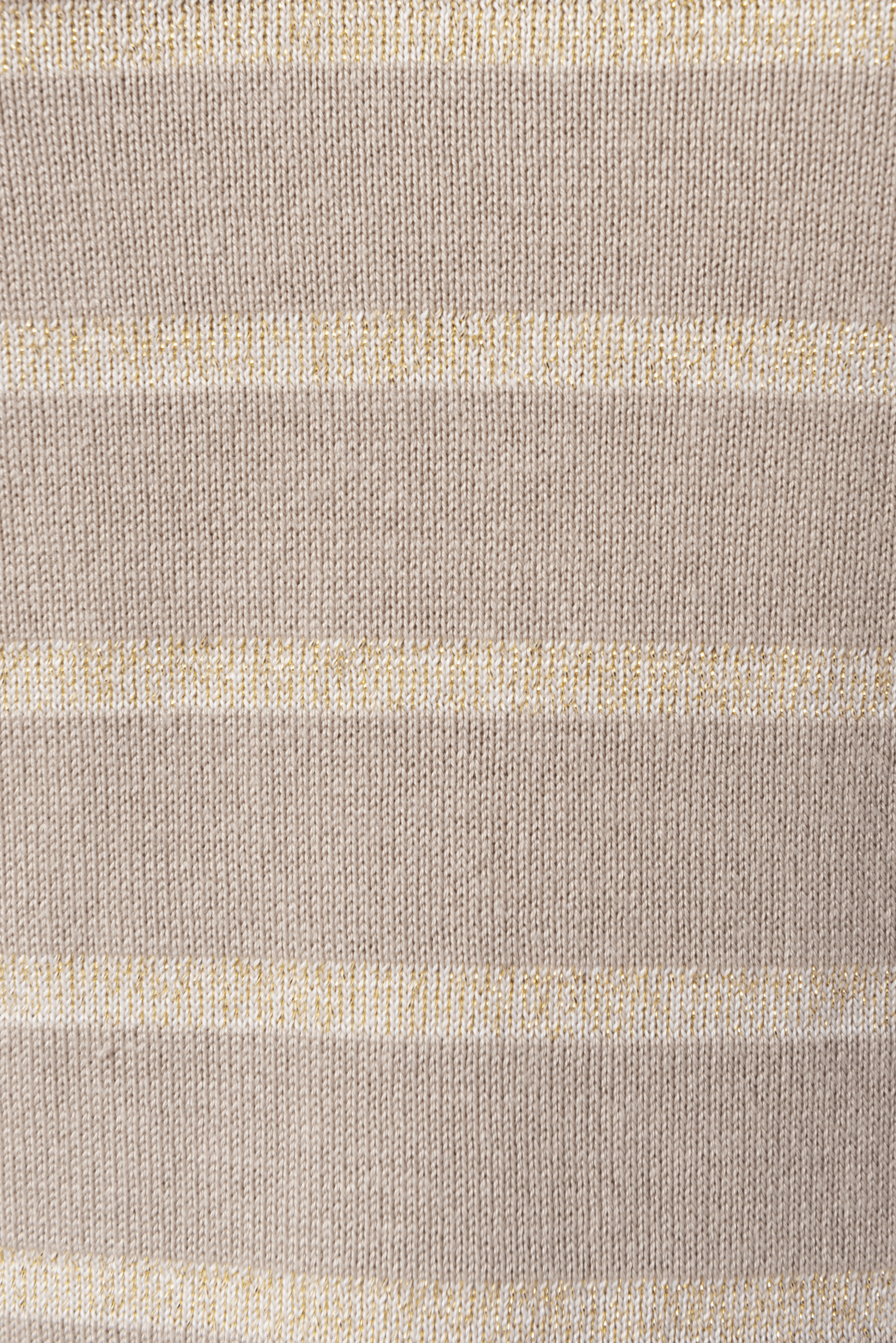 pull_lips_beige_detail2