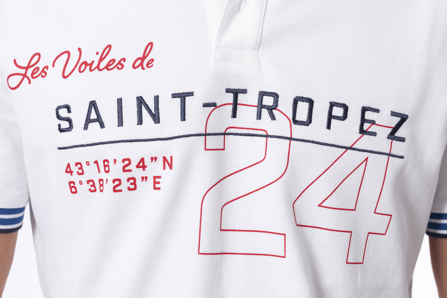 403372_0101_white_polo_limited_edition_24_collection_2024_face_detail