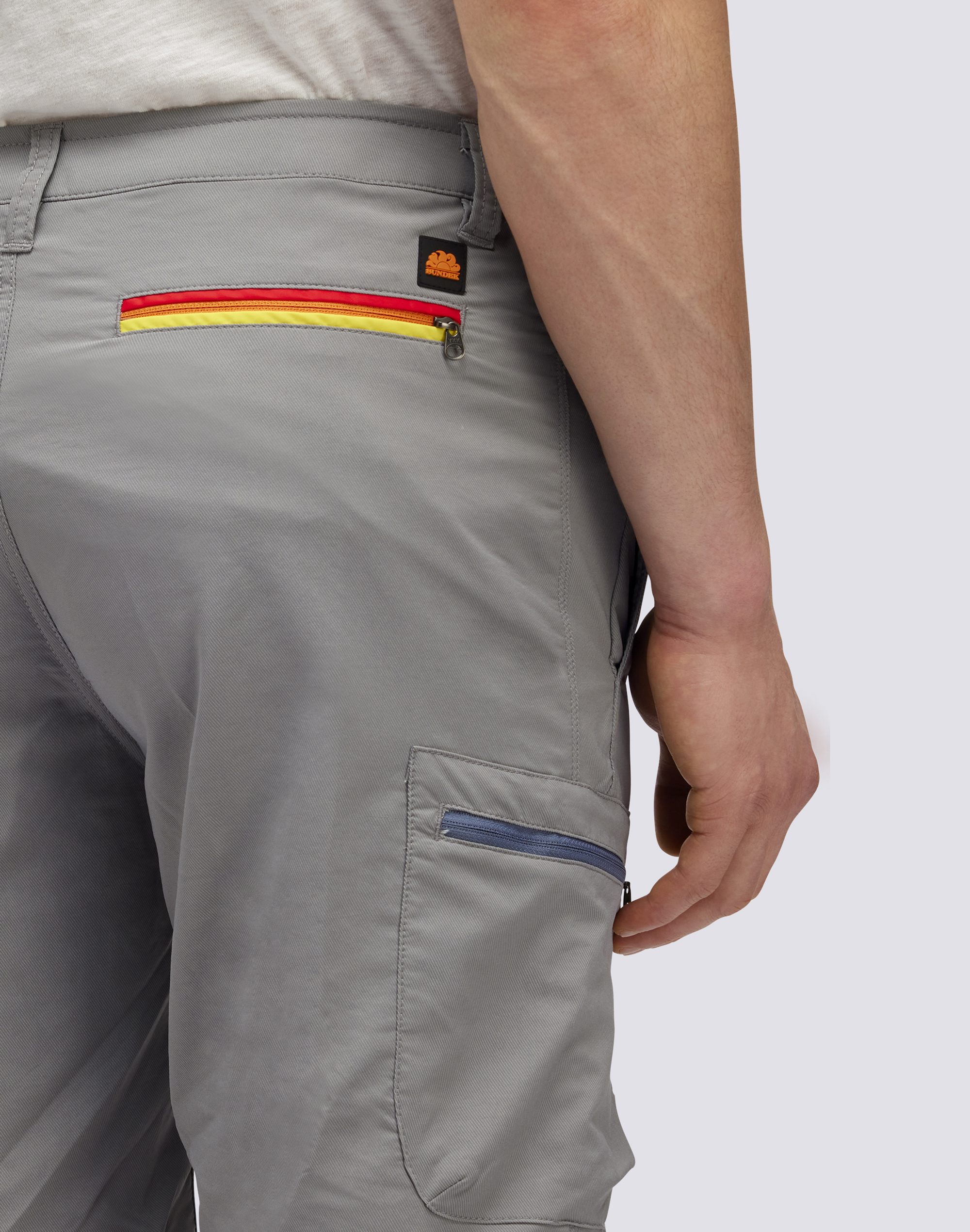 M169WKP8700_man_adanwalkshort_gray_zoom