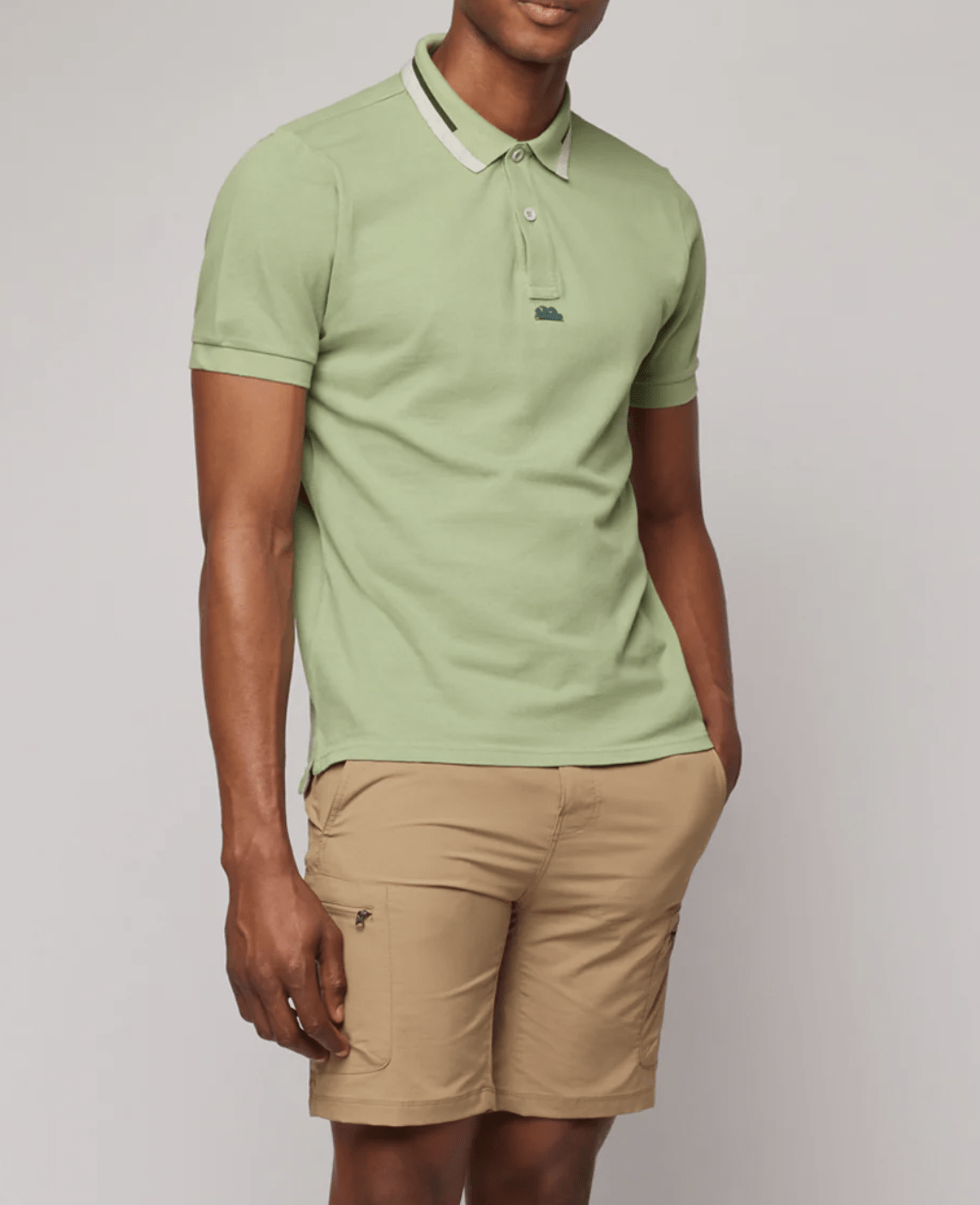 M997PLPQ500_man_polo_greendust_face