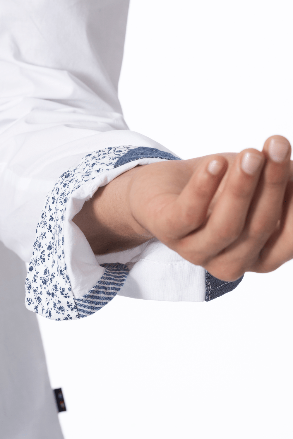 vst43_chemise_chomard_white_man_detail2