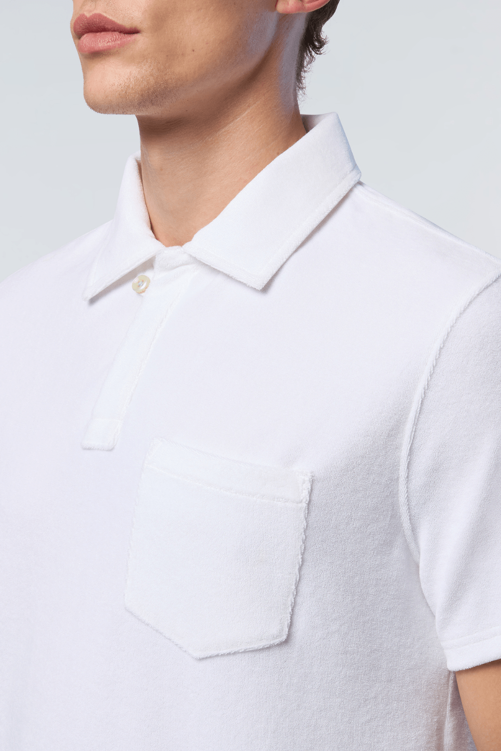 692488-0101-white-polo-eponge-man-northsails-ss25-detail