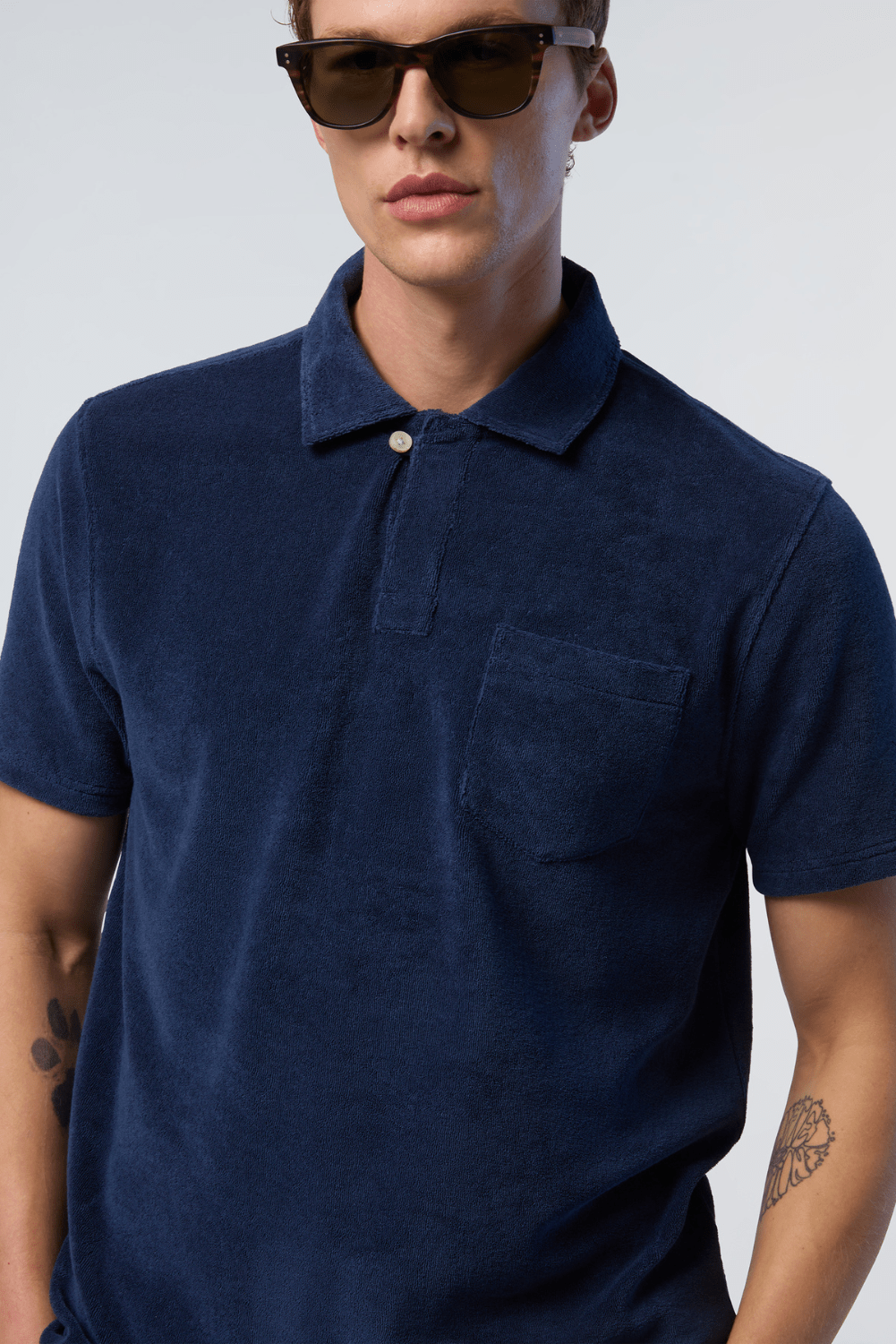 692488-0787-darkdenim-polo-eponge-man-northsails-ss25-front2