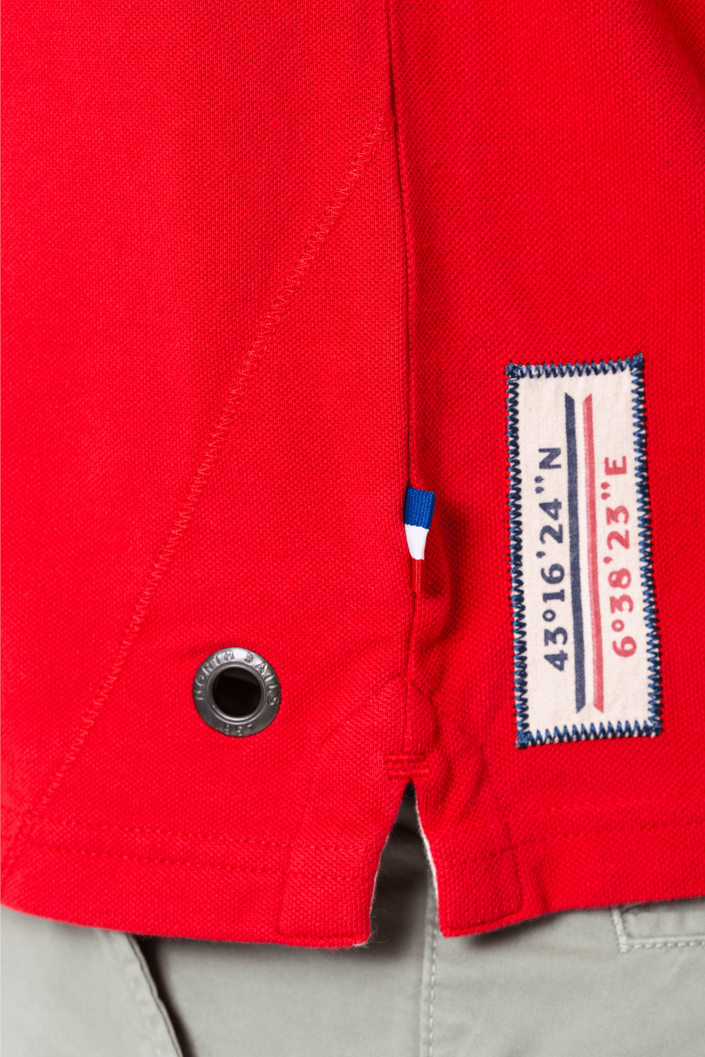 493048-lvdst26-polo-premium-0246-red-samba-man-detail3