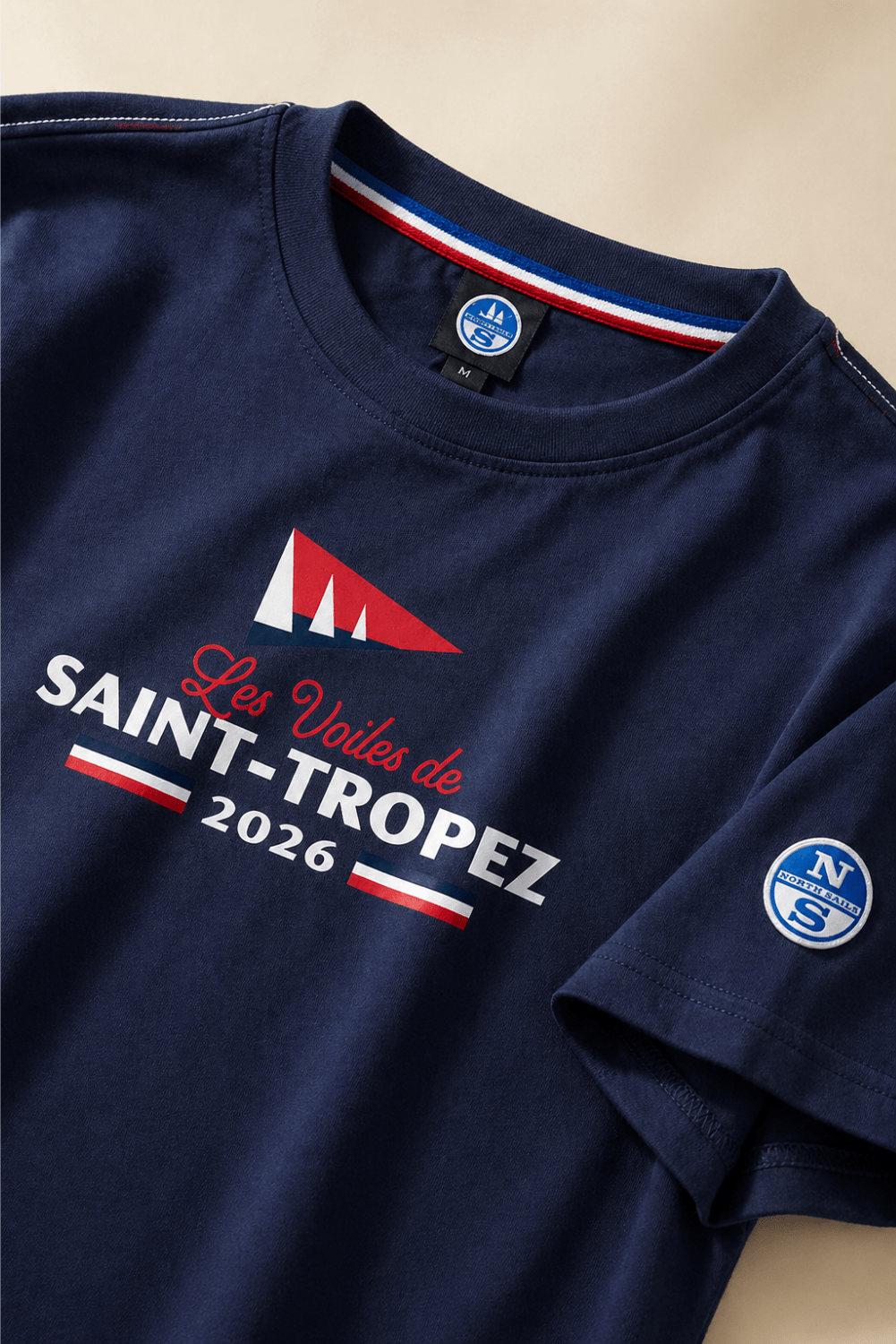 495012-lvdst26-tee-shirt-signature-0802-navy-man-detail