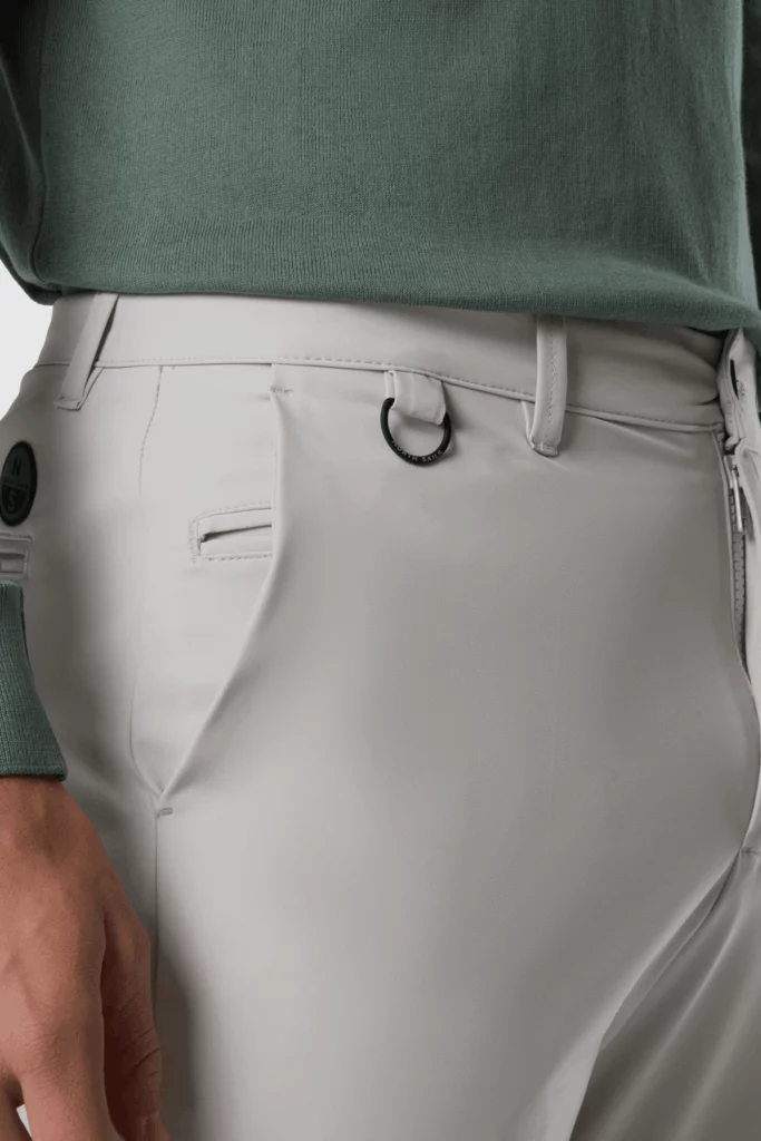 CHINO TECH, coloris Grey Violet