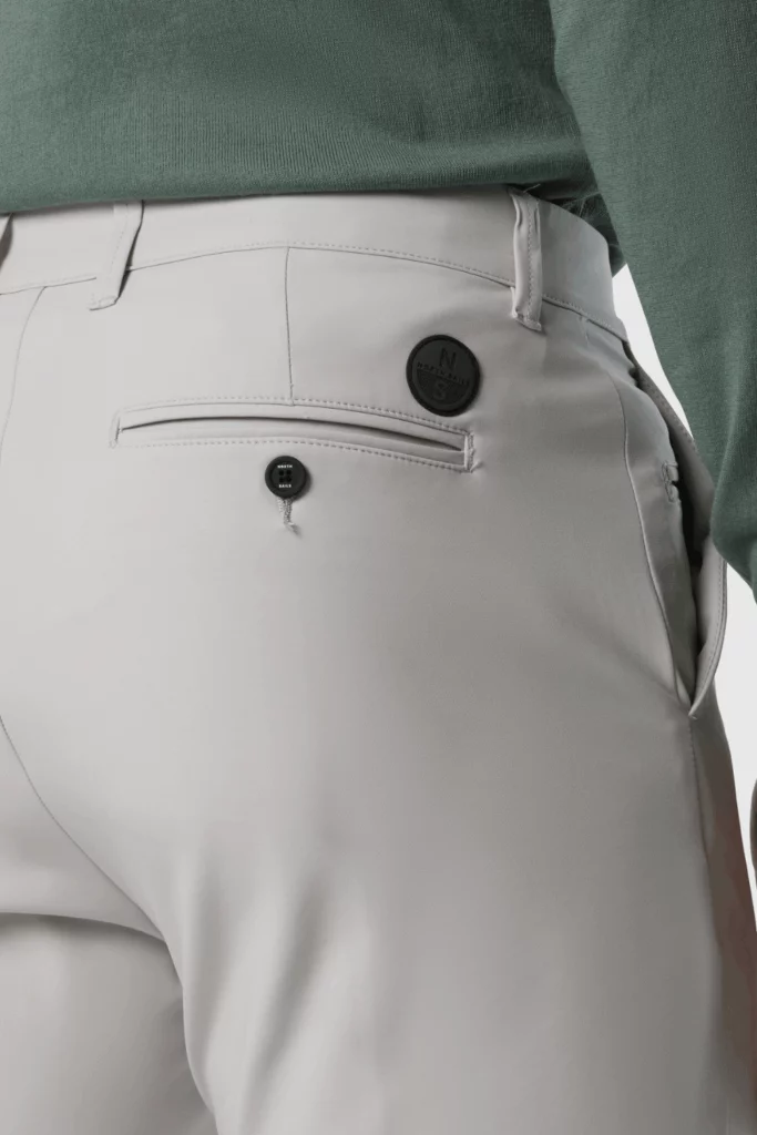 CHINO TECH, coloris Grey Violet