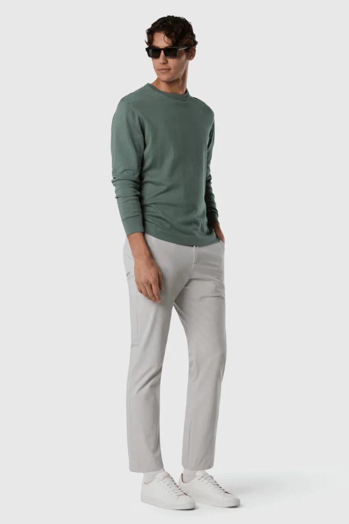 CHINO TECH, coloris Grey Violet