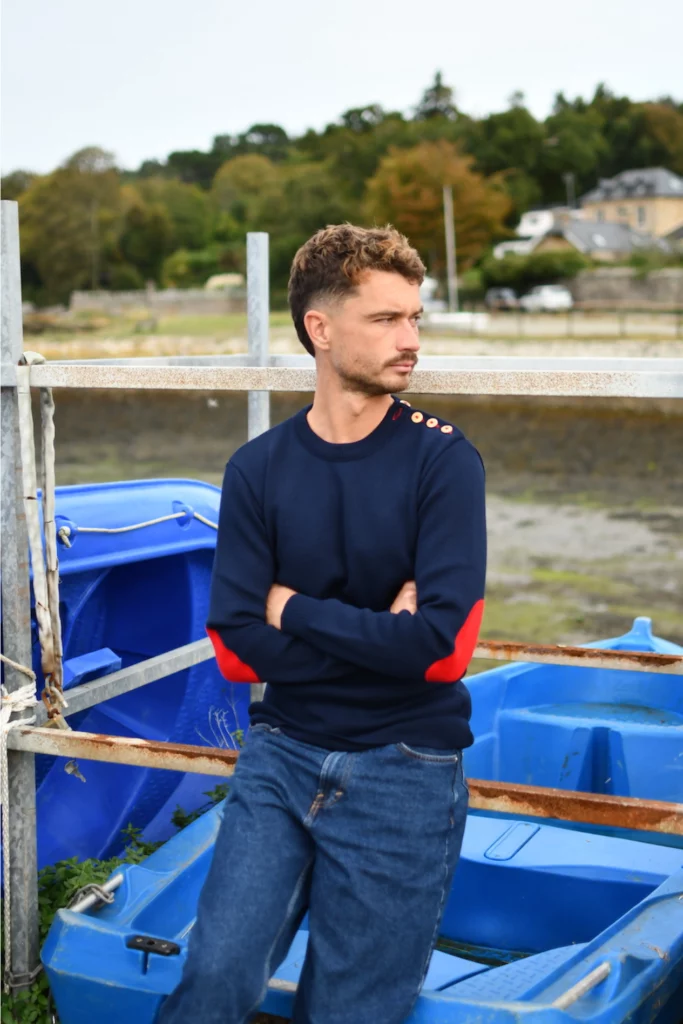 Pull Chicago H uni, coloris Marine/Rouge